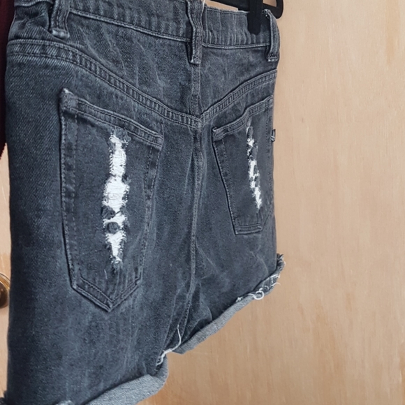 Slasher denim short - Picture 3 of 3